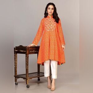 CHINYERE PAKISTANI AUTHENTIC DESIGNER DRESS KURTA
NARANJI CHUNRI